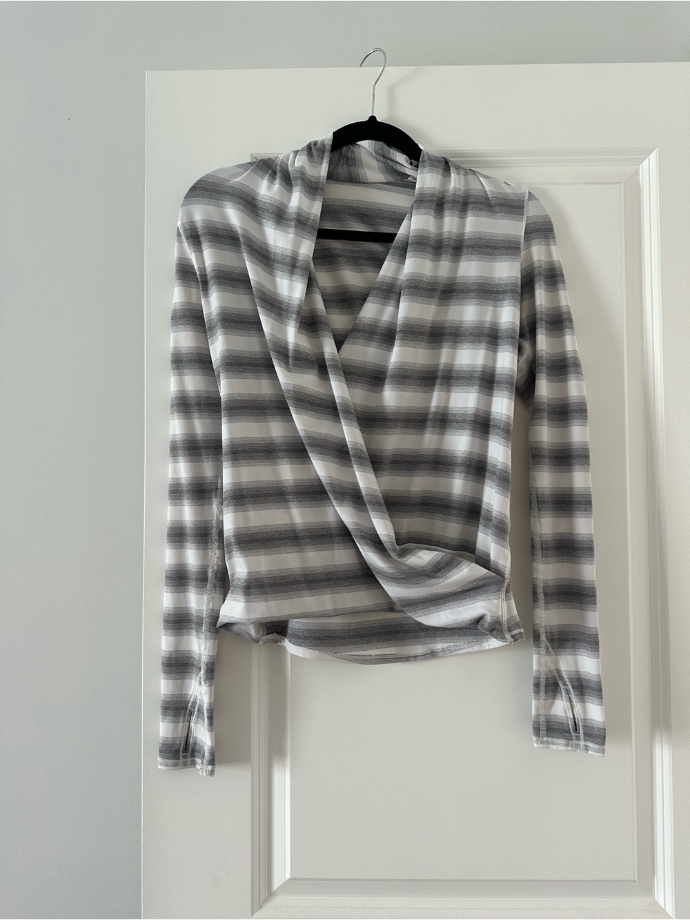 Lululemon Women's Striped Draped V-Neck Top - Gray & White